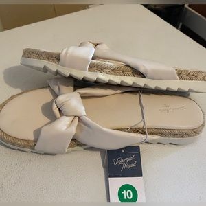 Universal thread Dena Faux Leather Knot Sandals